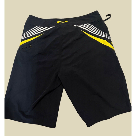 OAKLEY Men's Blade II Boardshorts, Swim Trunks, Black & Yellow| Men's: 31 - Picture 2 of 8